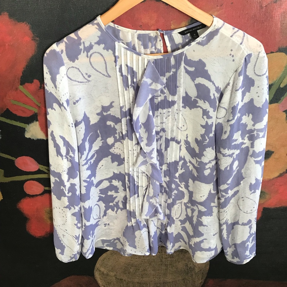 Floral ruffle blouse